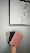 Load image into Gallery viewer, A7 Ribbed Wallet