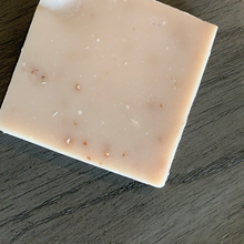 Load image into Gallery viewer, Oatmeal Milk and Honey Body Soap