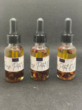 Load image into Gallery viewer, Rose Petal Facial Oil